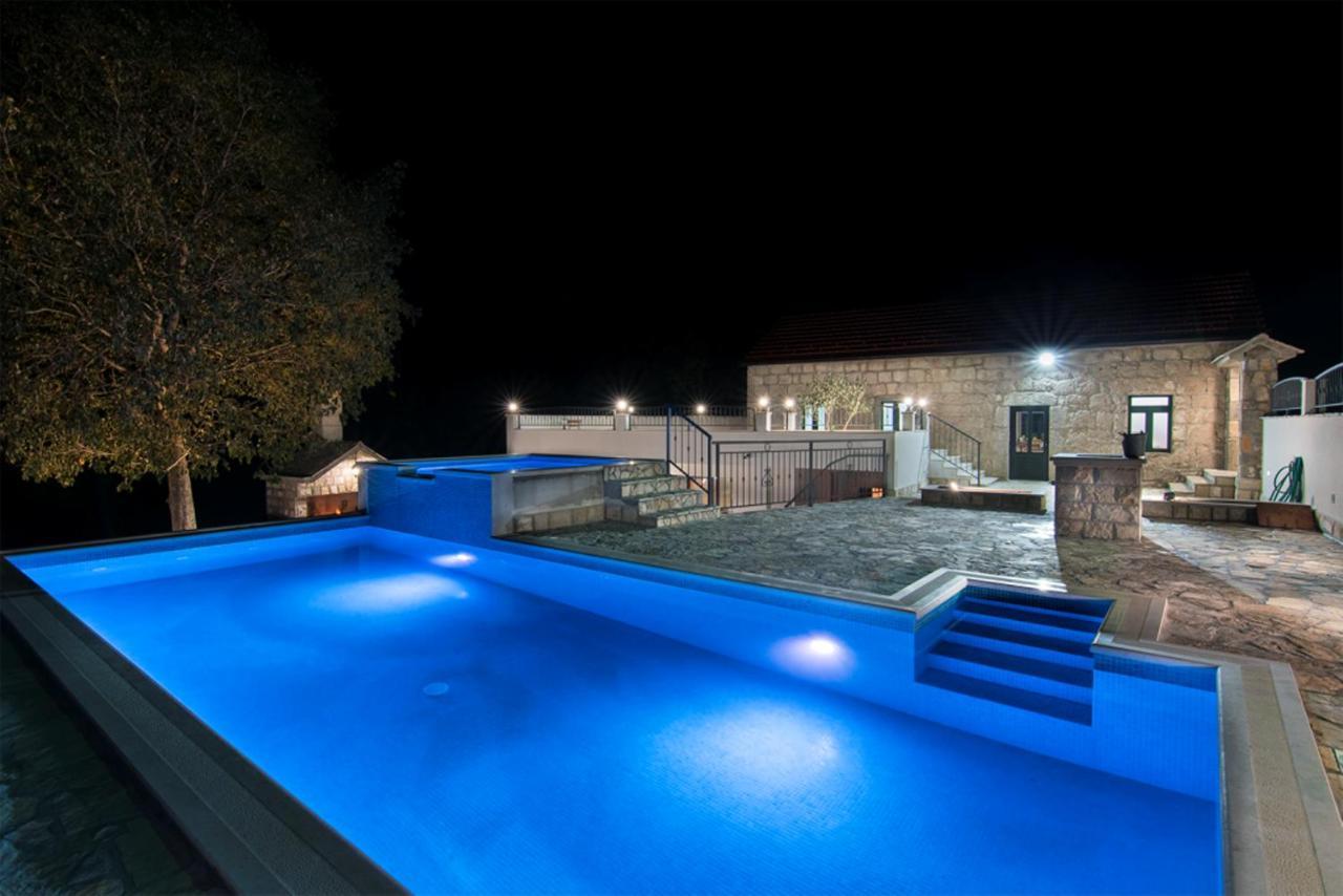 Donje Rascane Dvori Stipanovi With Heated Pool And Jacuzziヴィラ エクステリア 写真