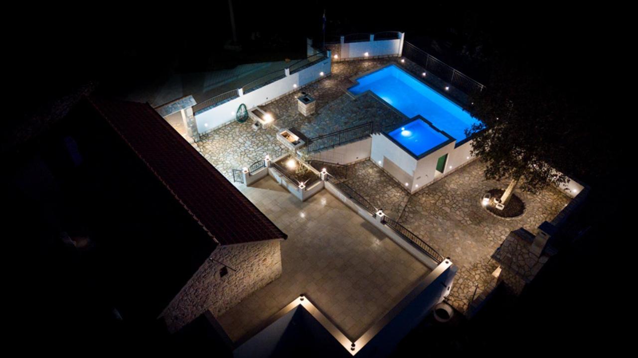 Donje Rascane Dvori Stipanovi With Heated Pool And Jacuzziヴィラ エクステリア 写真