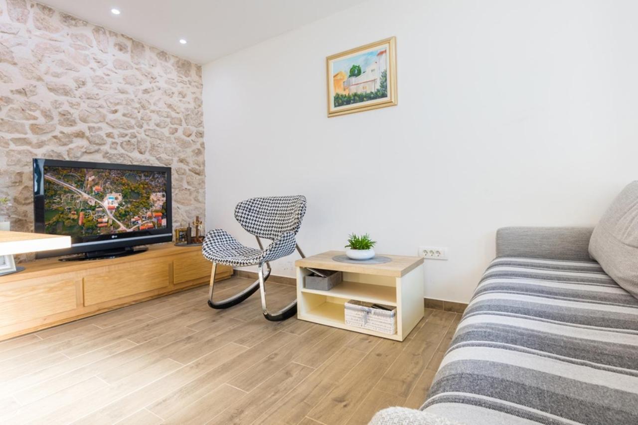 Donje Rascane Dvori Stipanovi With Heated Pool And Jacuzziヴィラ エクステリア 写真