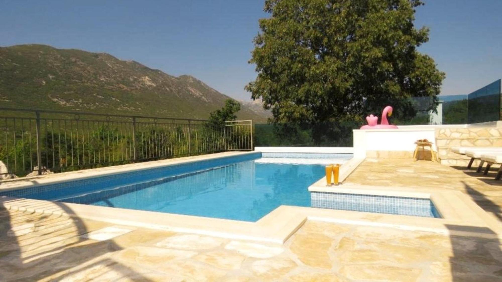 Donje Rascane Dvori Stipanovi With Heated Pool And Jacuzziヴィラ エクステリア 写真